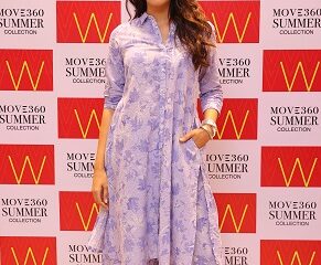 23819_Mira-Kapoor-at-W-Store-oaMeLw