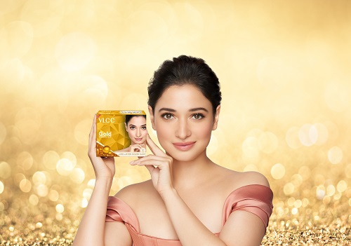 25004_Tamannaah-facialkit-DyQLDL