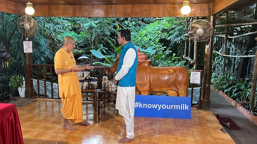 Haribol's Janmashtami Showcase: Empowering Ethical Dairy through the "KnowYourMilk" Campaign at ISKCON RadhaGopinath Temple Mumbai