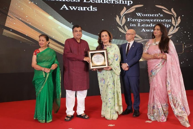 Dr Bina Modi Chairperson, Modi Enterprises Receives 'Women's Empowerment in Leadership' Award