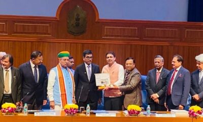 Chief Justice of India D.Y. Chandrachud Presents Certificate of Honour to Advocate Dr. Vivek Singh for his Pioneering Legal Contributions