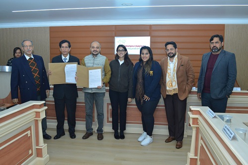 Manav Rachna's Dr. O.P Bhalla Foundation signs MoU for the Smart Fellowship powered by EKL - an initiative by Workverse, and advised by Nimaya Foundation