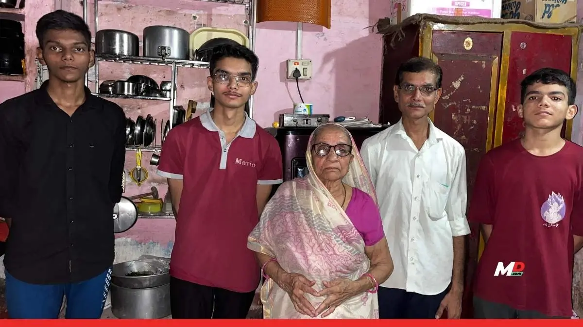 From '11th Fail' to being diagnosed with rectal prolapse to IIT Roorkee; a pani puri vendor’s son becomes an IITian 