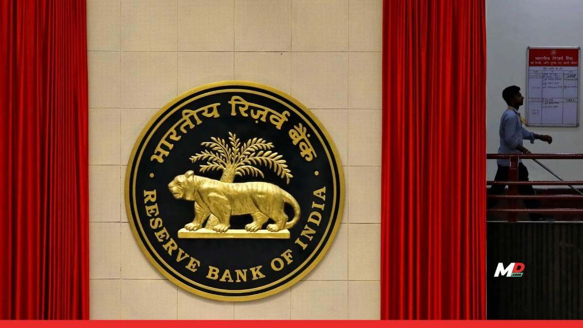 RBI Poised to Respond as US Tariff Hikes Threaten Indian Exports 