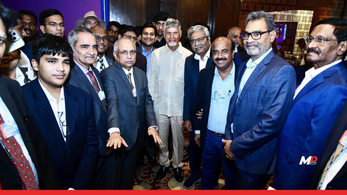 Chandrababu backs PM Modi on forex reserves mission
